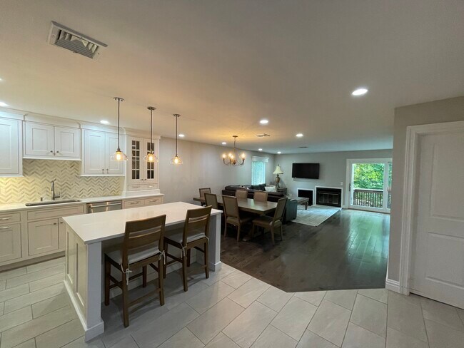 Kitchen (Main Level) - 64 Pheasant Run