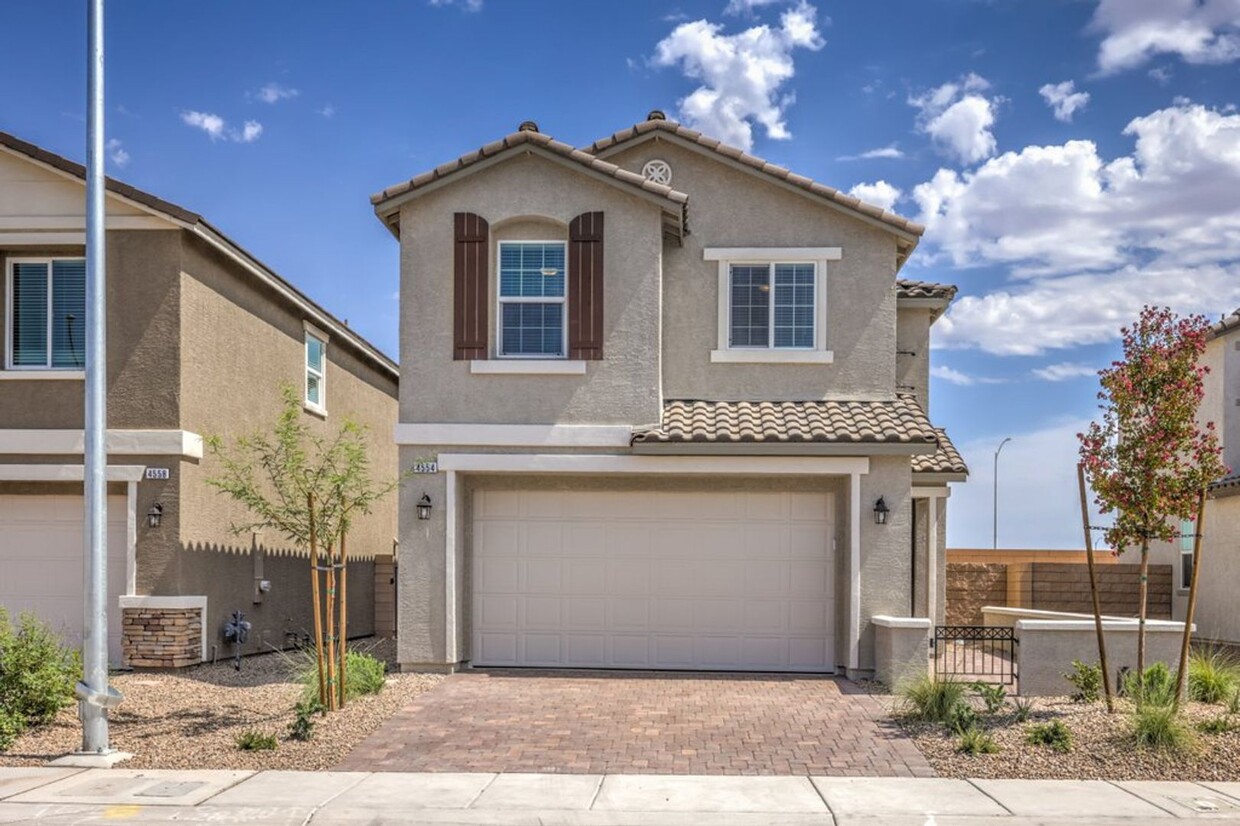 Foto principal - Fully Upgraded - 4bedroom & 2.5 bathrooms-