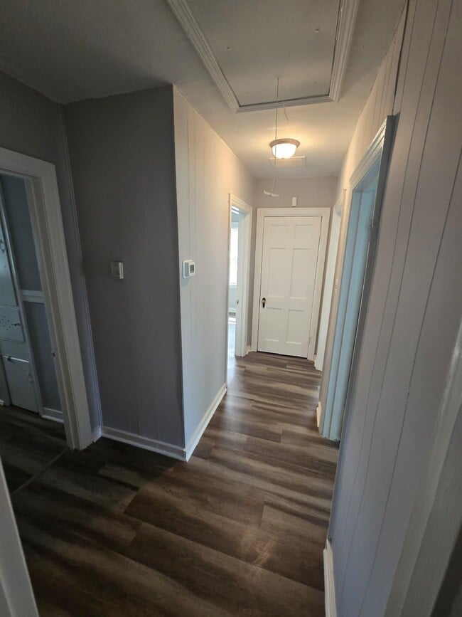 Building Photo - 3083 Crump Ave