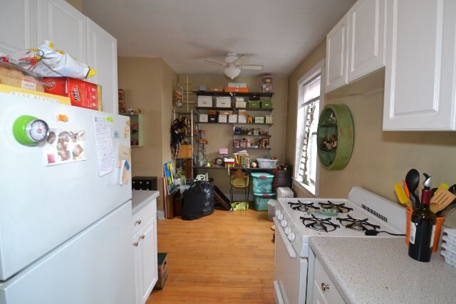 Foto del edificio - 3843 N Greenview Ave