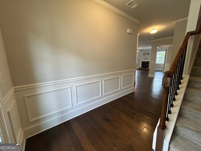 Foto del edificio - 4215 Cordova Ln