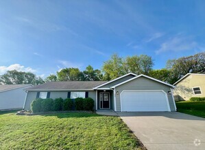 Building Photo - 305 Stone Dr