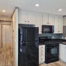 Foto del edificio - 2413 Birch St