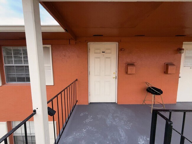 Photo - 1667 Weston Oaks Dr (Orlando, FL) Apartment