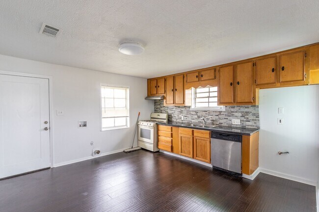 Foto del edificio - 629 13th Ave N