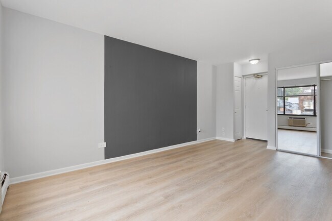 Foto del edificio - 6758 N Sheridan Rd