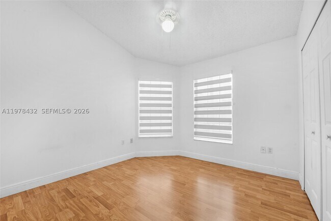 Foto del edificio - 2020 SE 5th Pl