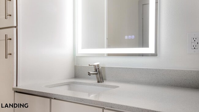 Building Photo - 6426 Crystal Run