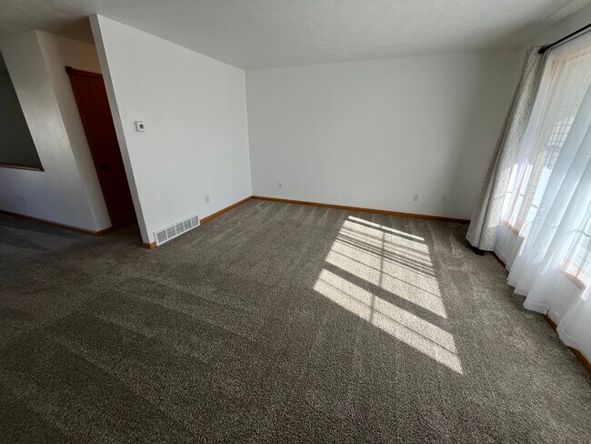 Foto del edificio - 1195 Cranberry Ct