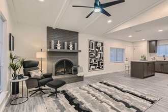 Building Photo - 3005 Edgedale Dr