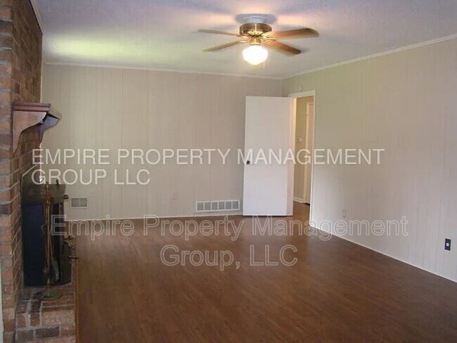 Foto del edificio - 113 Buckskin Ct