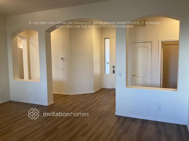 Building Photo - 16823 W Ocotillo St