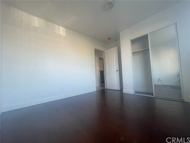 Building Photo - 401 E 69th St