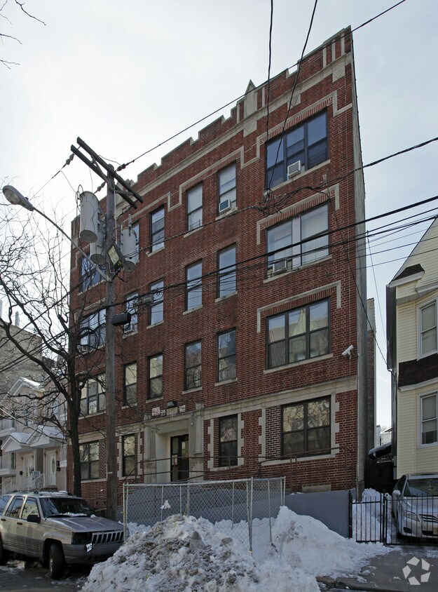 Building Photo - 21 Lexington Ave