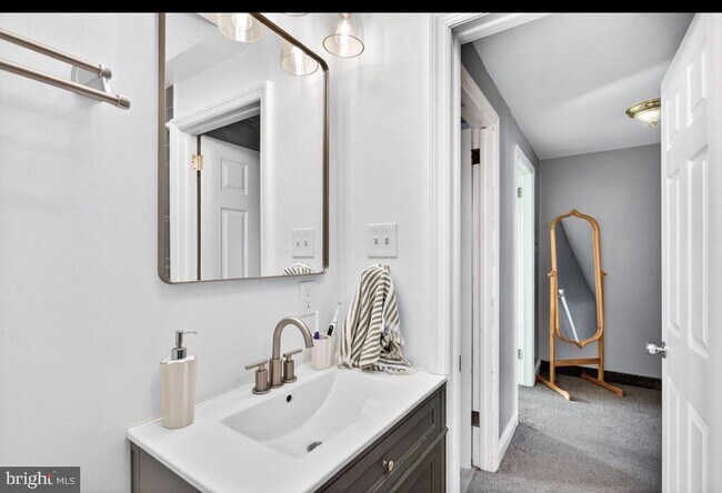 Foto del edificio - 304 Pine St