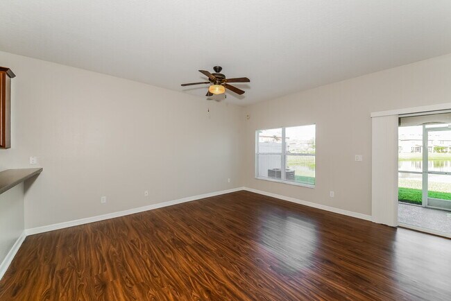 Foto del edificio - 11510 84th St Cir E