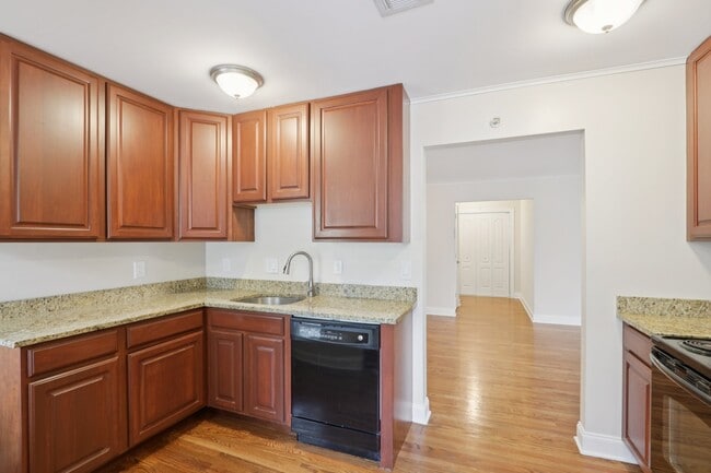 Foto del edificio - Summit Ridge Luxury Apartments