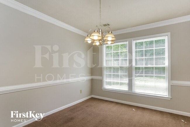 Foto del edificio - 155 Beaverwood Ln