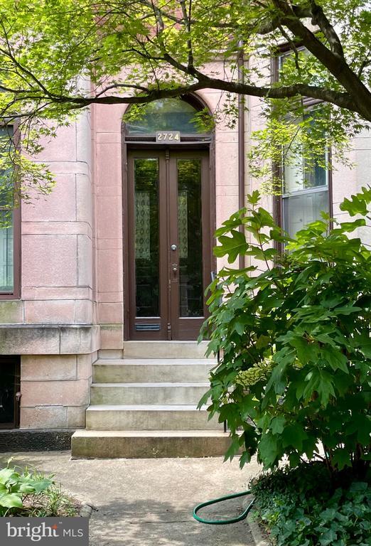 Foto principal - 2724 St Paul St