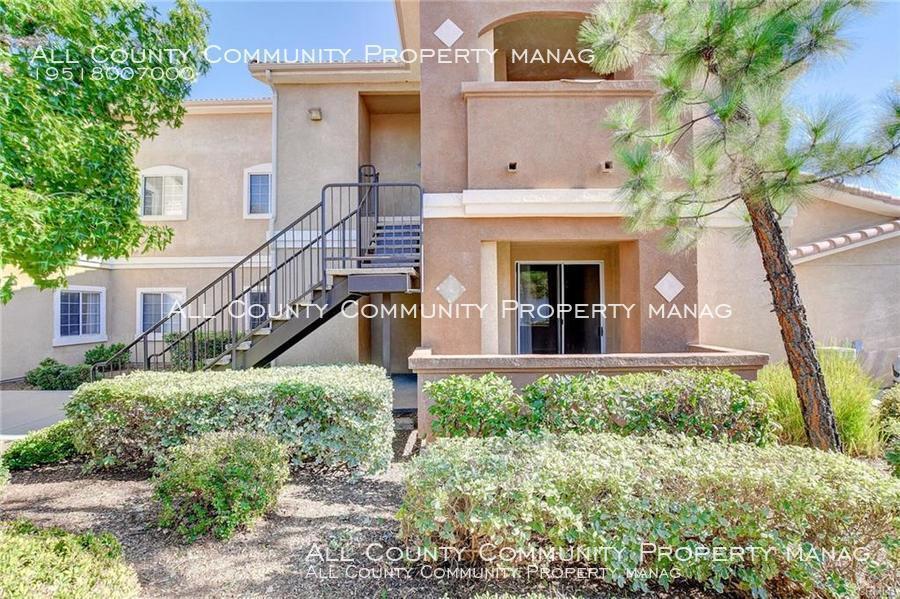 Primary Photo - 3 Bed 2 Bath 1st Ground Level Condo for Re...