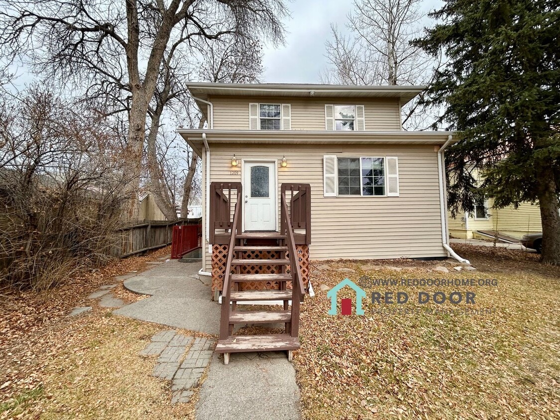 Primary Photo - 1209 2nd Ave S