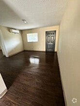 Building Photo - 550 S John Young Pkwy