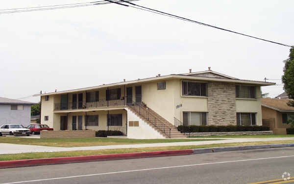 Foto del edificio - 1315 W North St