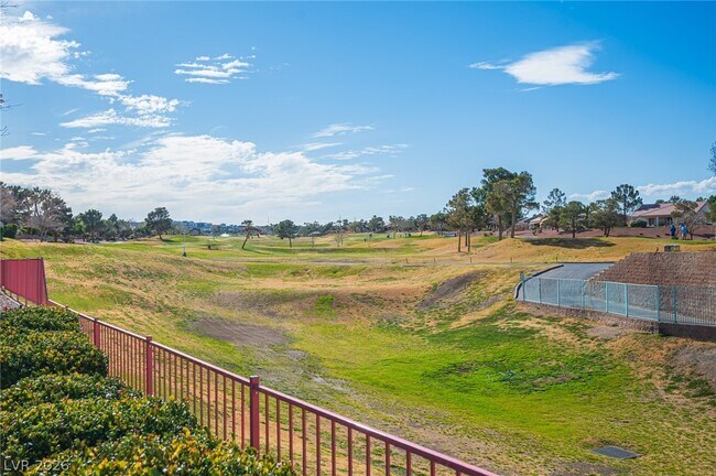 Foto del edificio - 2052 Poppywood Ave