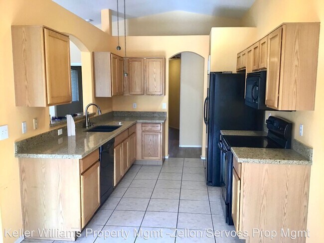 Building Photo - 3 br, 2 bath House - 8943 N Majestic Mount...