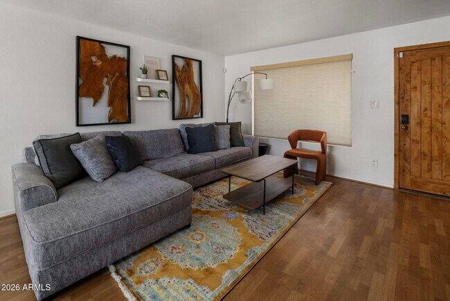Foto del edificio - 3726 N 68th St
