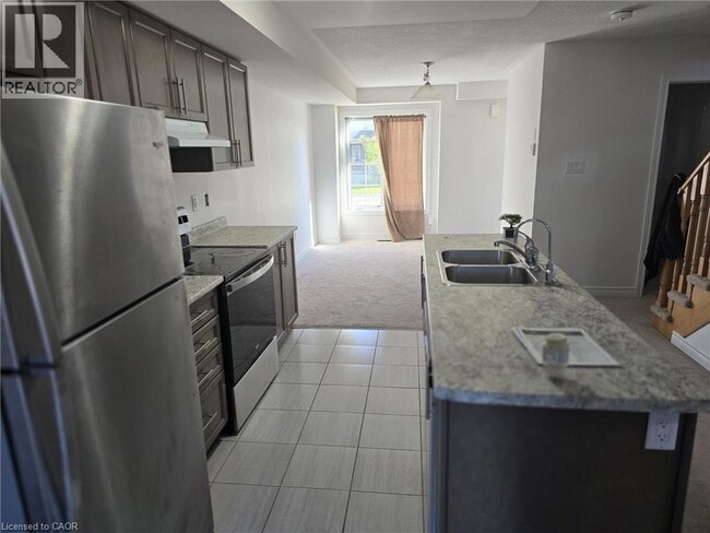 Building Photo - 764 Linden Dr