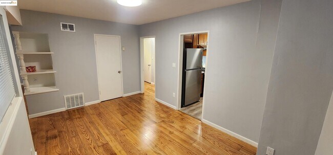 Foto del edificio - 3009 Park Blvd