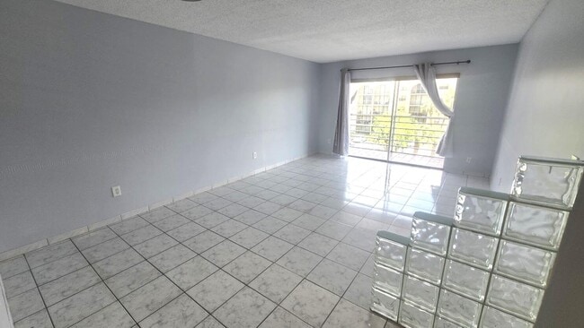 Foto del edificio - 2800 NW 56th Ave