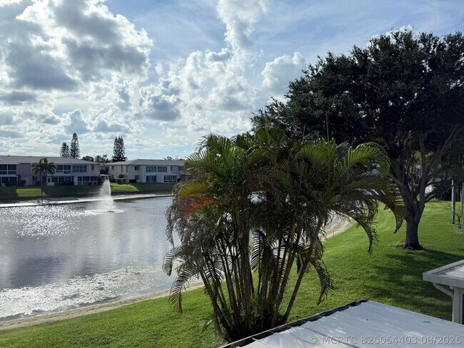 Foto del edificio - 1340 NW 18th Ave