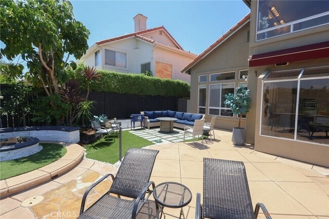 Building Photo - 28462 La Plumosa