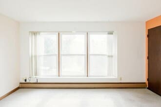 Building Photo - 1218 Cedar St