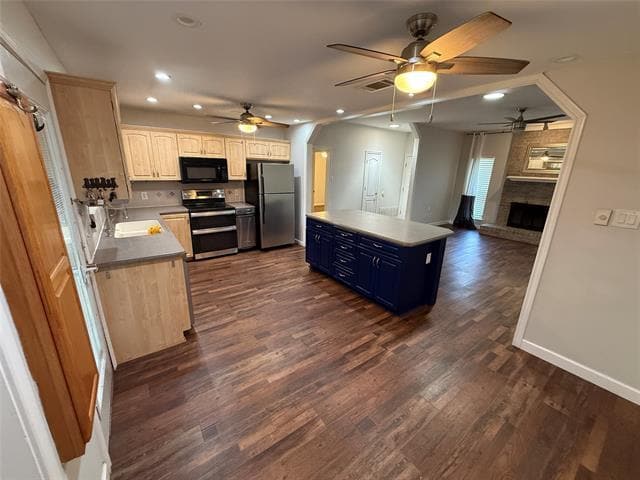 Building Photo - 933 Tupelo Dr