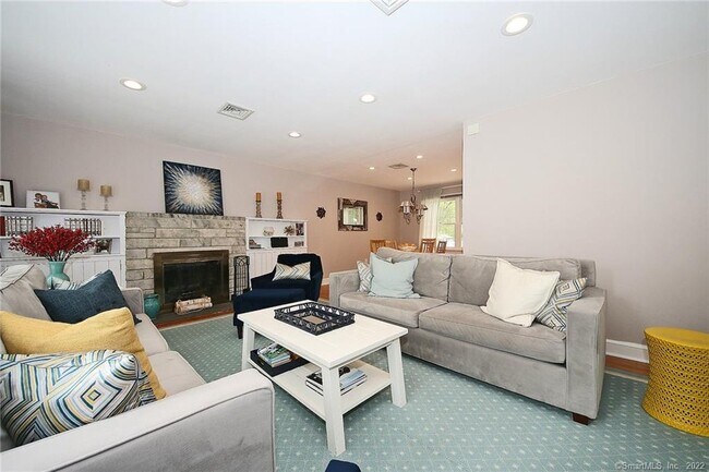 Foto del edificio - 36 Gate Ridge Rd