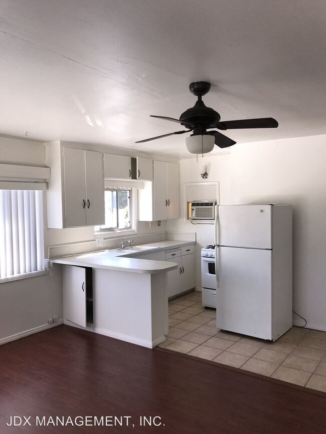 Foto del edificio - 8770 Lamar St