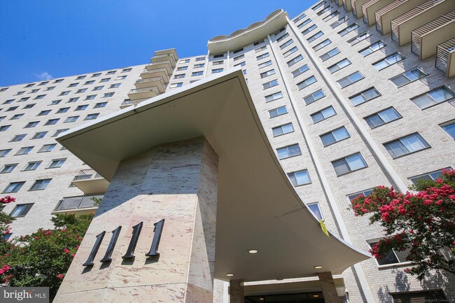 Building Photo - 1111 University Blvd W