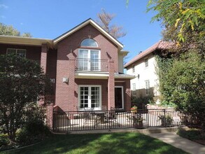 Building Photo - Wash Park 3 Bedroom Home (Available Immediately)