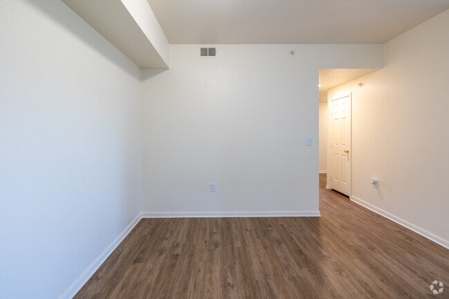 3 habitaciones, 2 baños - 105 m² - Comedor - Village Crest