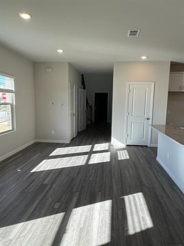 Foto del edificio - 4803 Hunter Hurst Dr