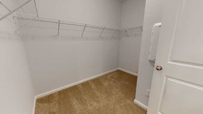 Foto del edificio - Beautiful 4 bedrooms, 2.5 Bathroom house l...