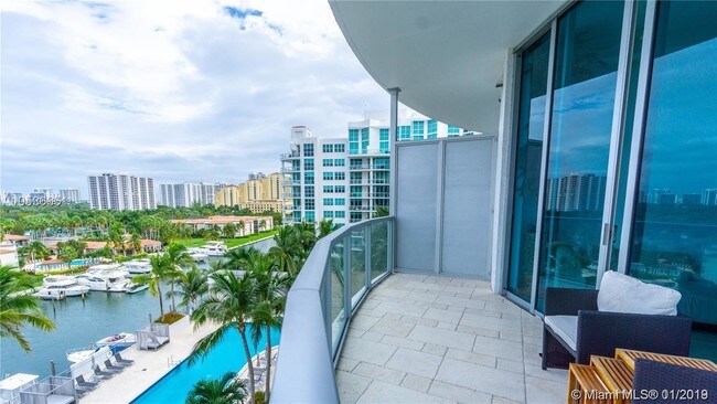 Foto del edificio - 3029 NE 188th St  719 Aventura FL 33180
