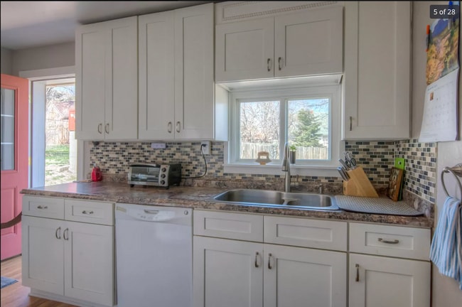 Foto del edificio - 715 Hillside St