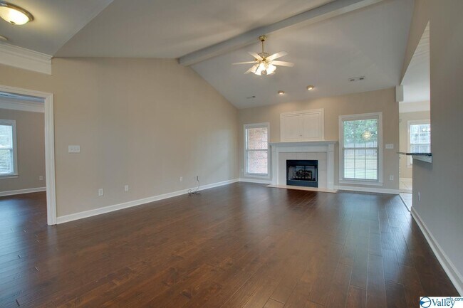 Building Photo - 131 Thoroughbred Trail