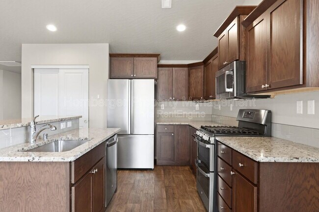Foto del edificio - 5618 Sherri Lea Rd
