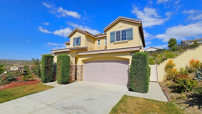 Building Photo - 4113 Larkspur St