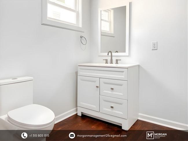 Building Photo - 193 W 8th St